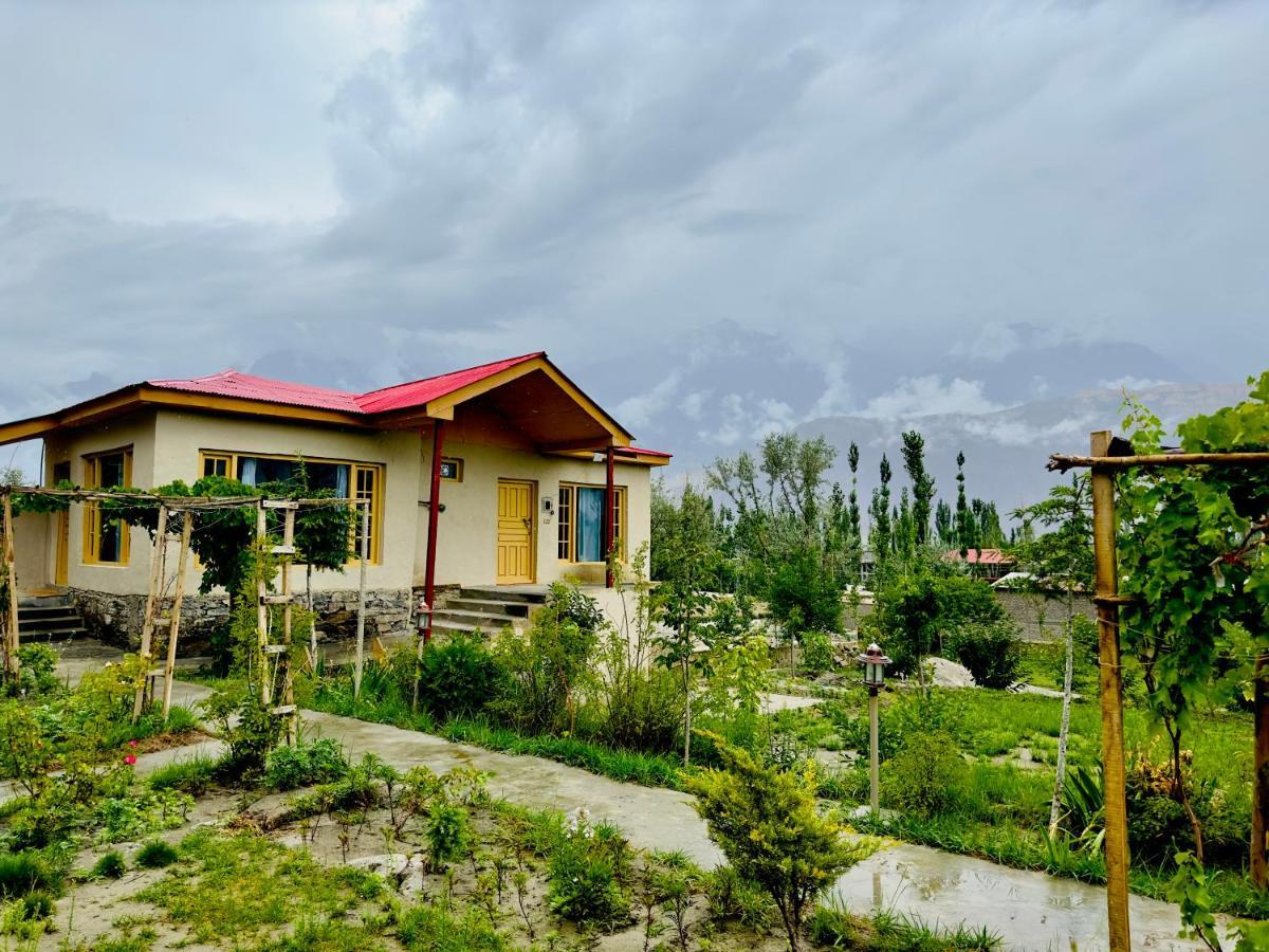 Orgventure Resorts Skardu Bagian luar foto